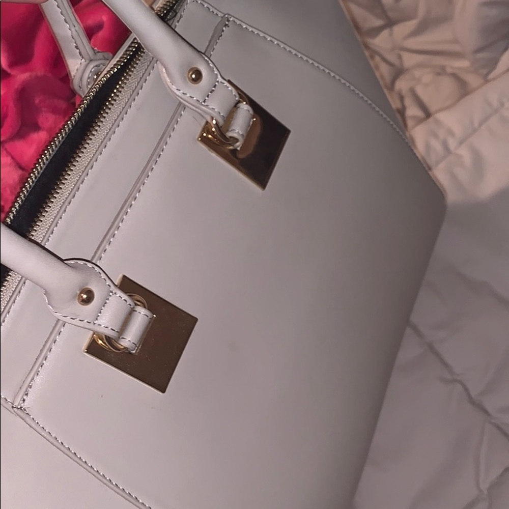Purse - Picture 4 of 4